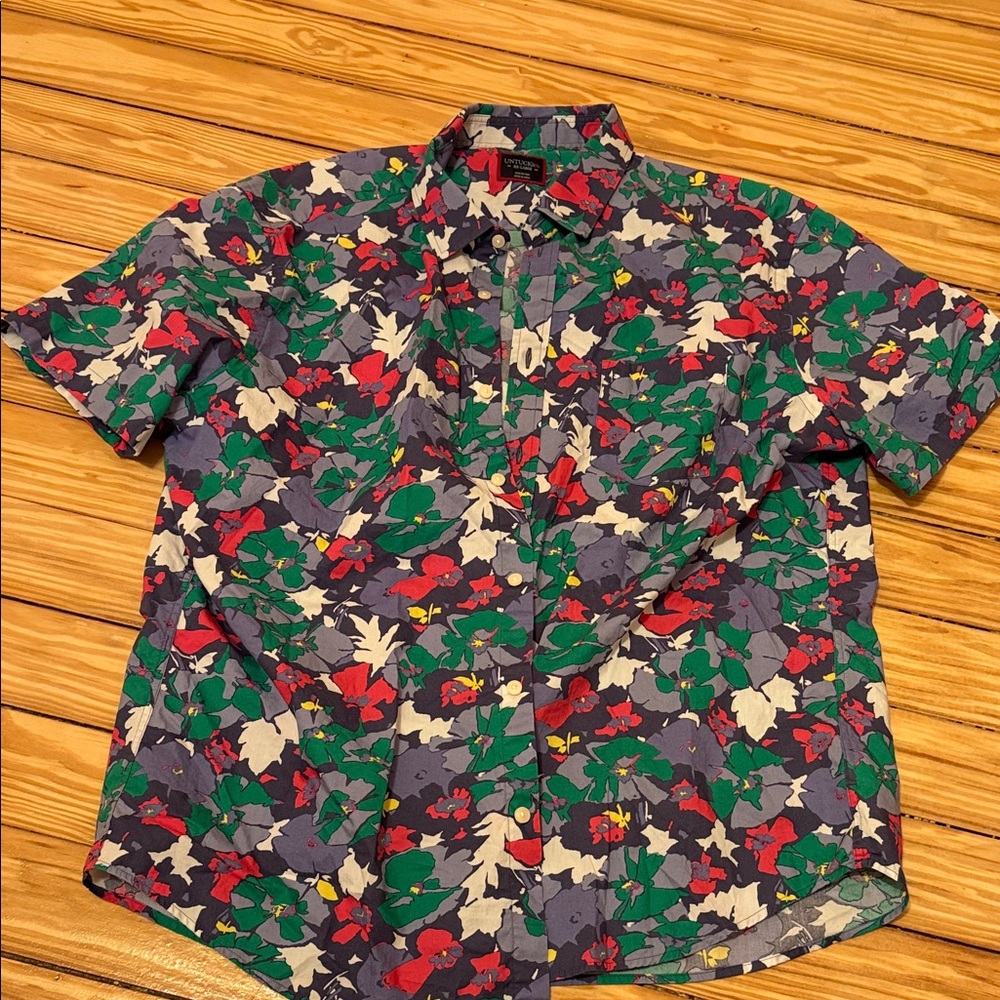 Untuckit button down